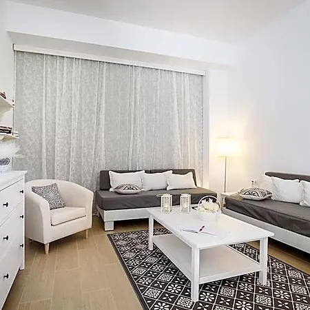 Matina Pefkos 3* Lárdosz