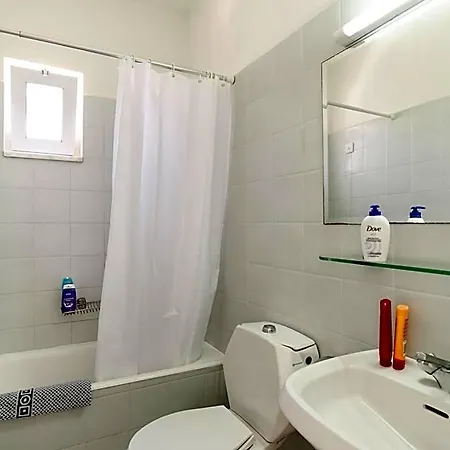 Matina Pefkos 3* Lárdosz