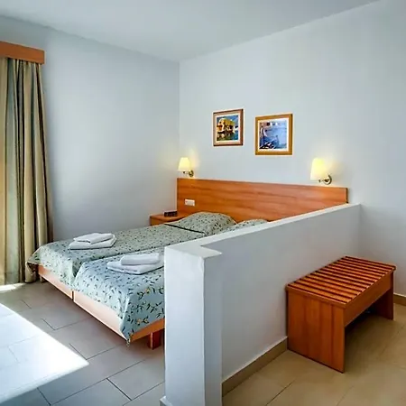 Matina Pefkos Szálloda 3*